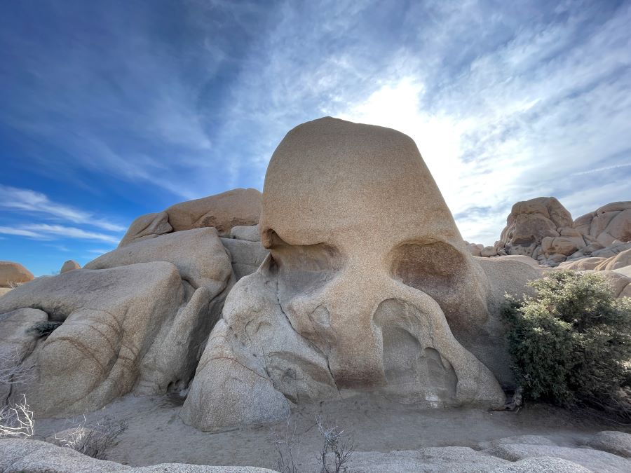 Skull Rock in Joshua Tree