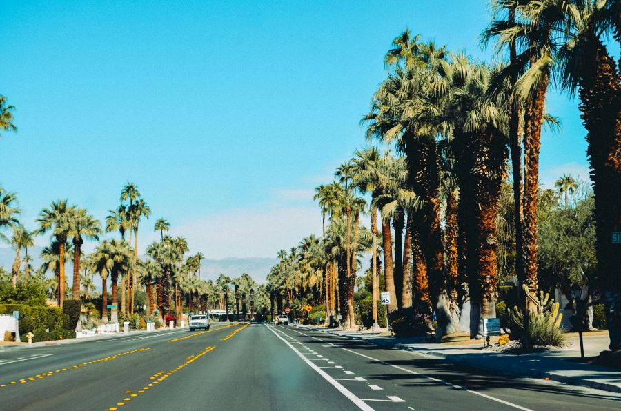 palm springs city clean and empty street