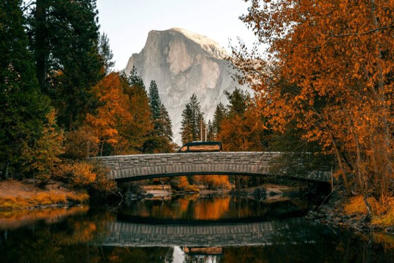 fall color in yosemite